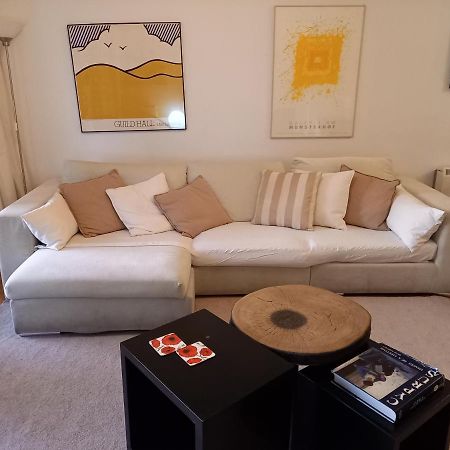 Seaside Spacious Apartment With Sea View Limassol Bagian luar foto