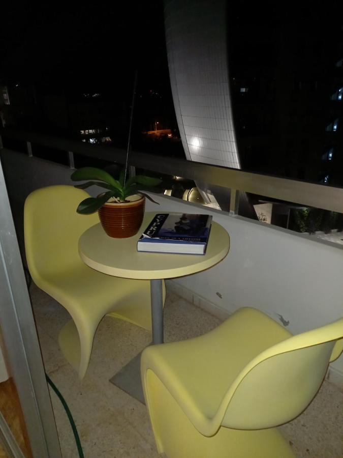 Seaside Spacious Apartment With Sea View Limassol Bagian luar foto